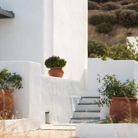 Lino Villa